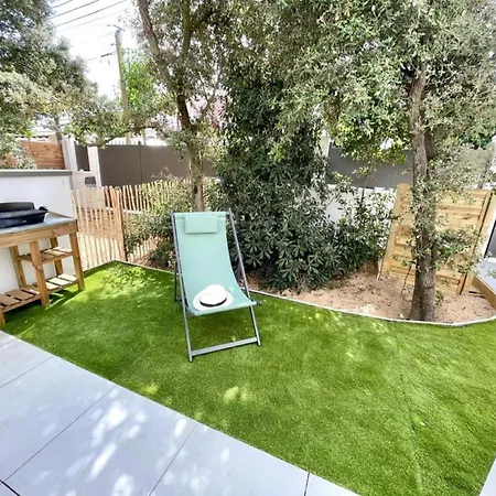 Дом отдыха La Pinede 350m De La *