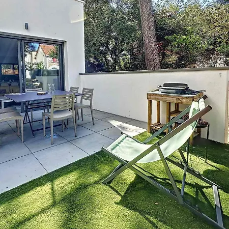 La Pinede 350m De La