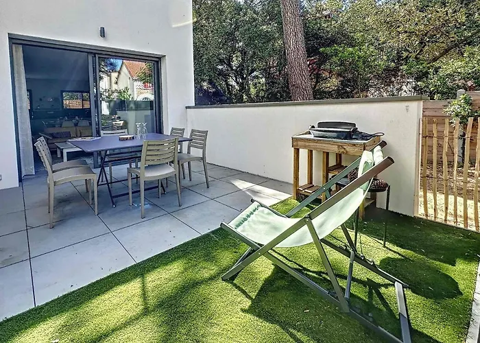 La Pinede 350m De La