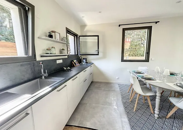 La Pinede 350m De La Σπίτι διακοπών *