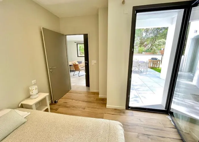 Σπίτι διακοπών La Pinede 350m De La