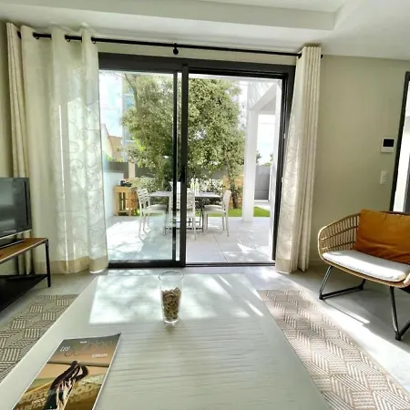 La Pinede 350m De La Hébergement de vacances *