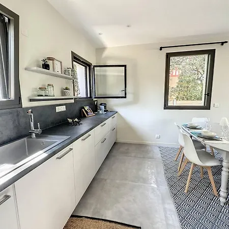 La Pinede 350m De La Holiday home *