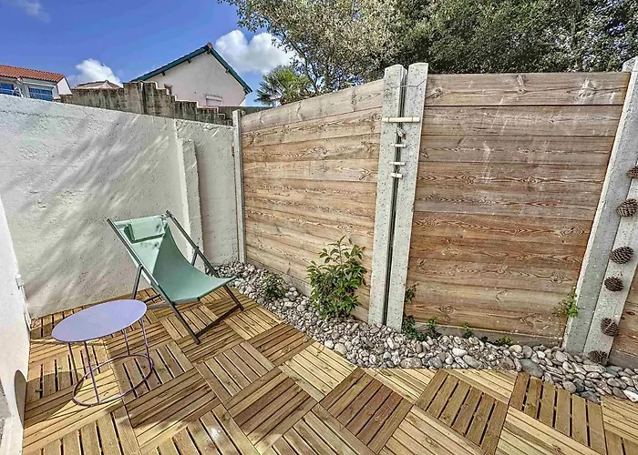 La Pinede 350m De La Prázdninový dům *